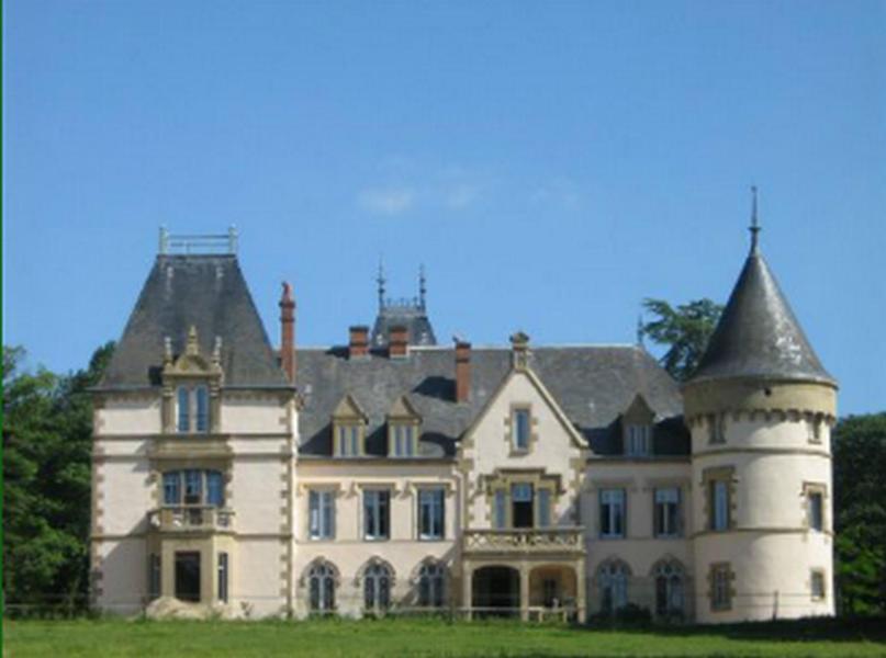 Chateau Tout Y Fault Loriges Buitenkant foto