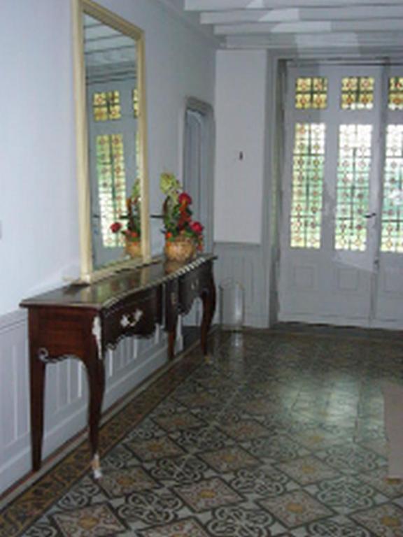 Chateau Tout Y Fault Loriges Buitenkant foto